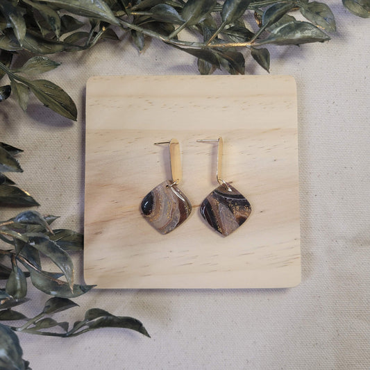 Neutral Agate Pointed Drop