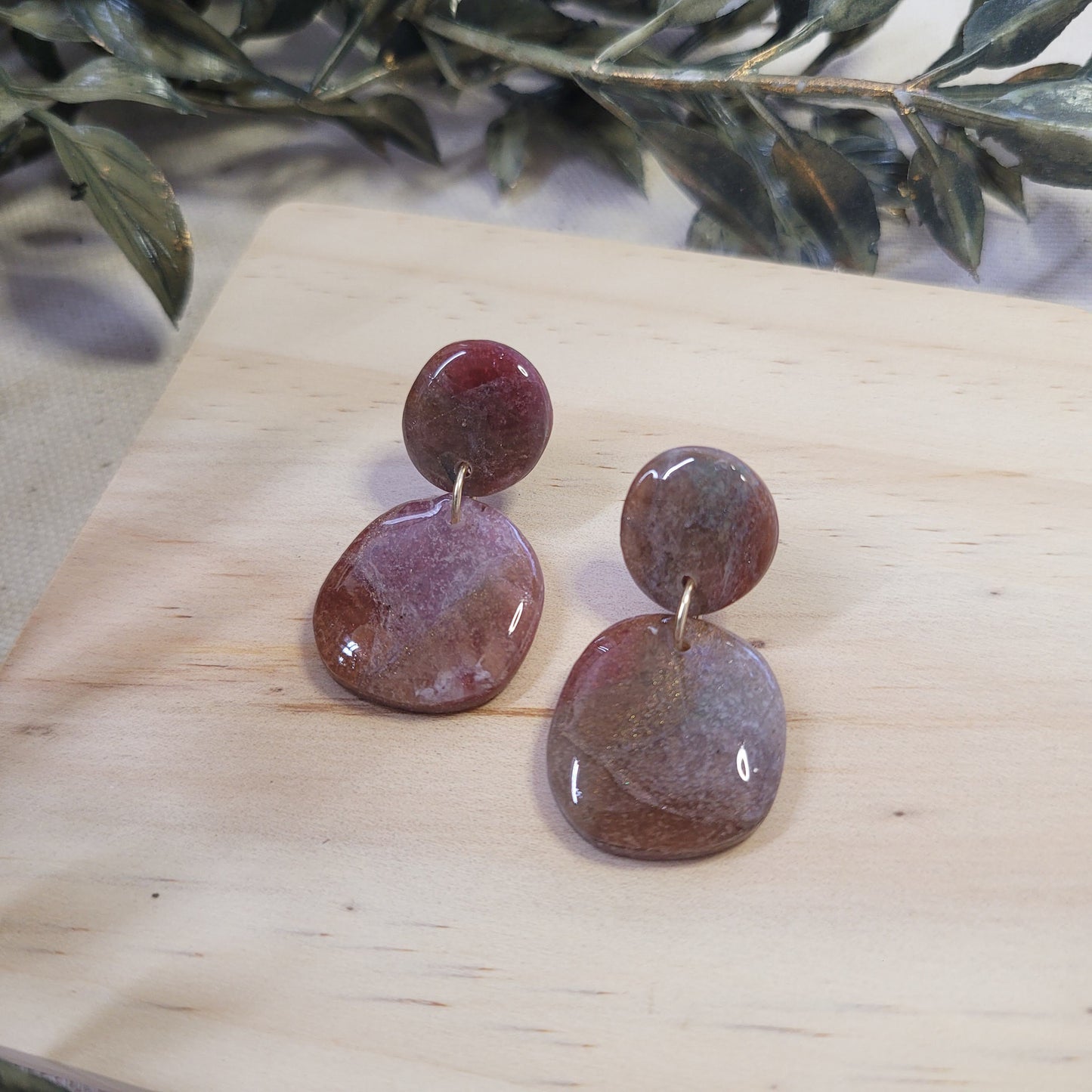 Mixed Red Pebble Drop