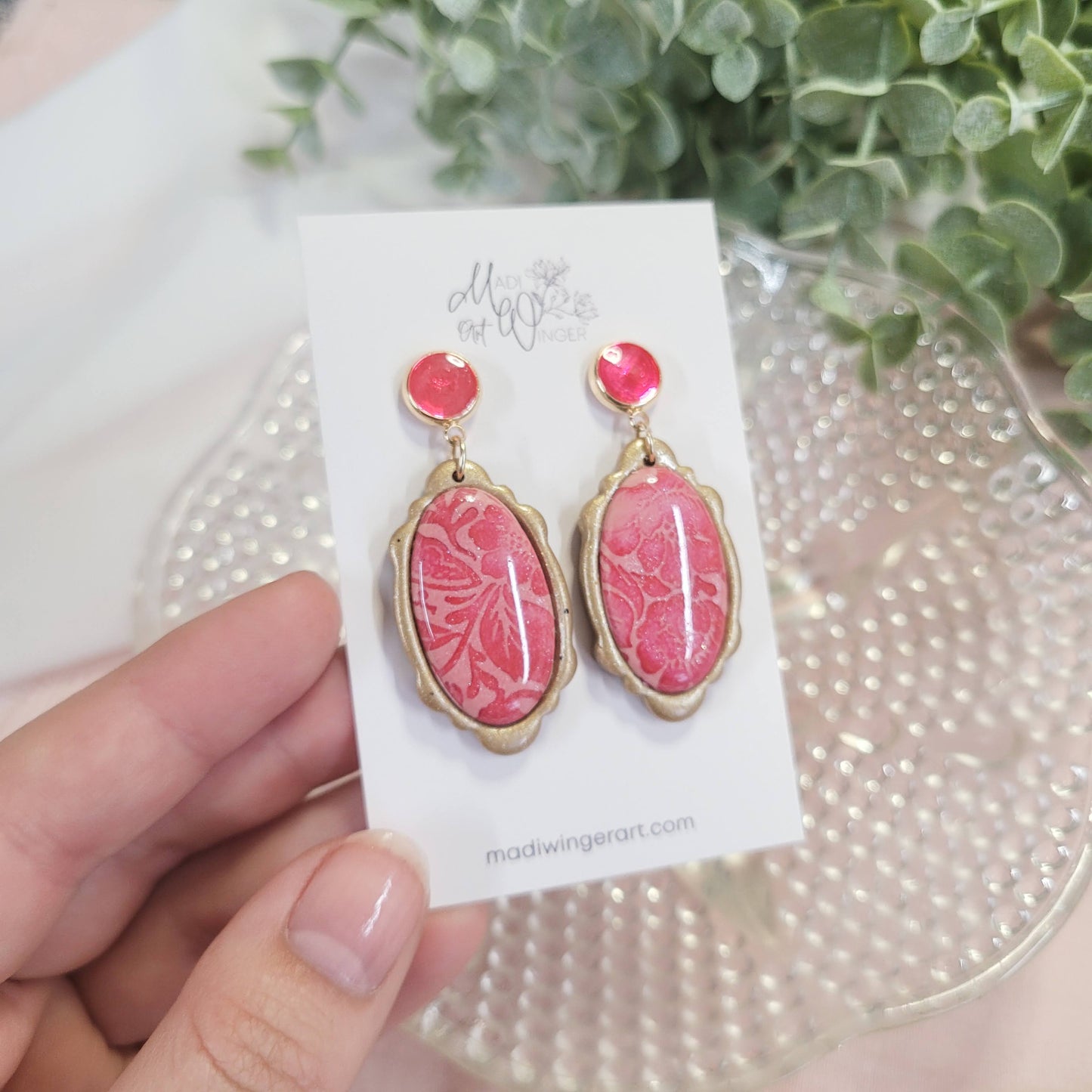 Pink Vintage Oval
