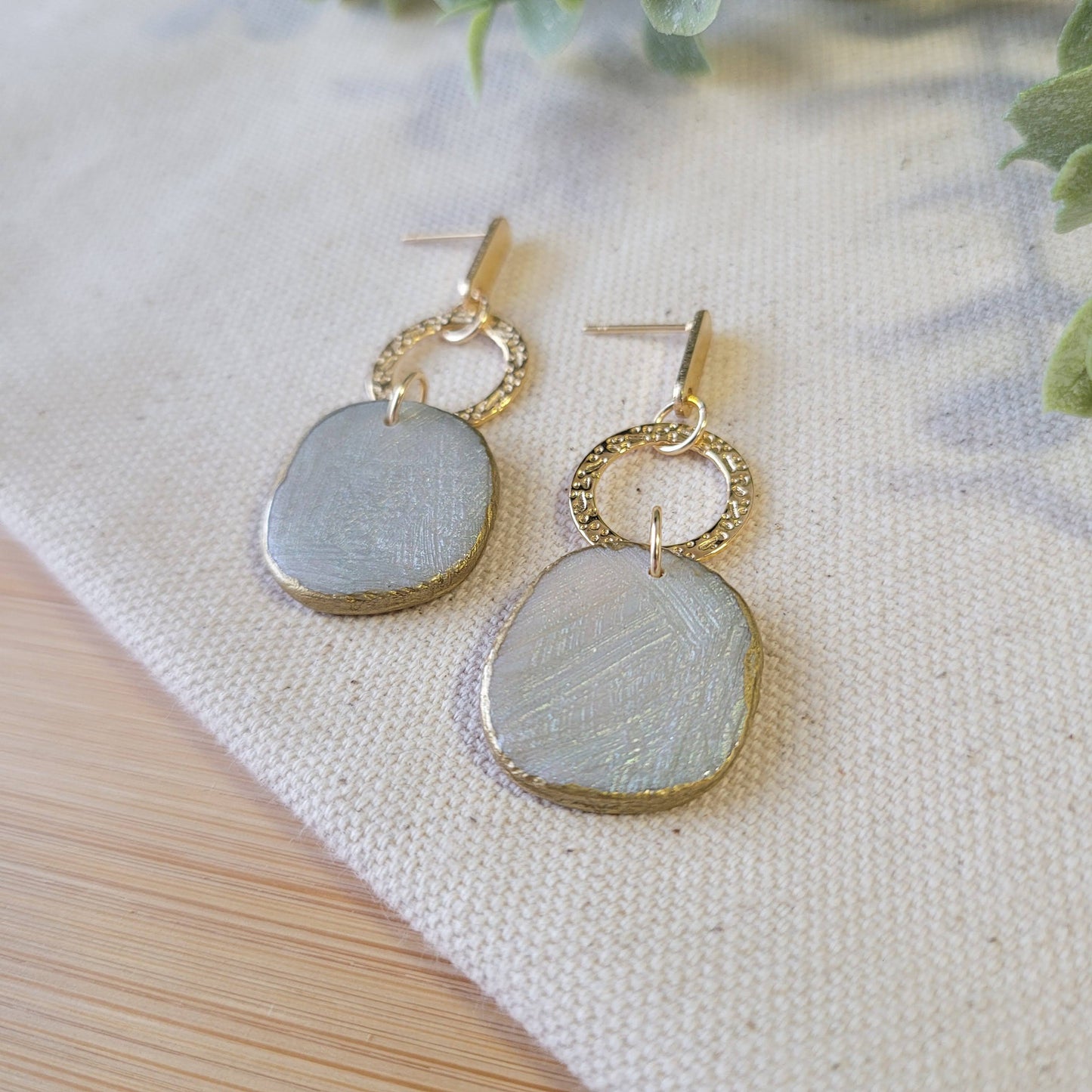 Textured Pearl Pebble Drop