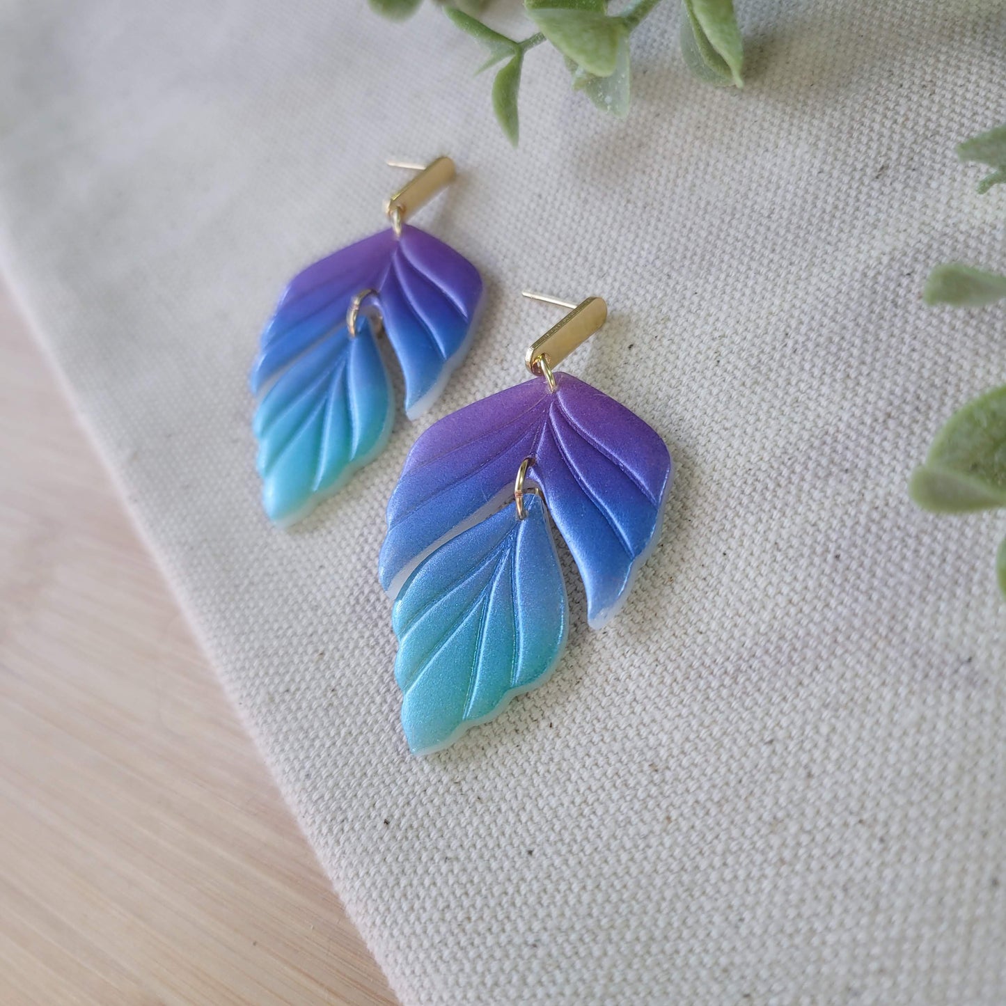 Purple/Teal Feather