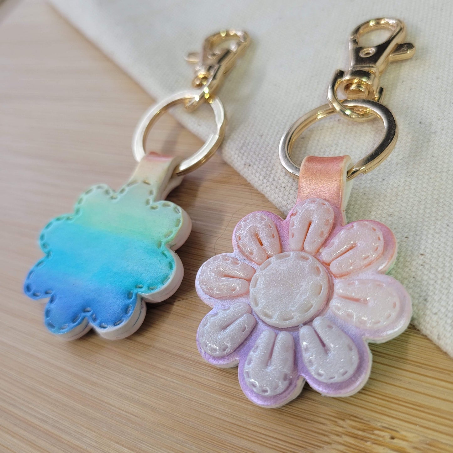 Flower Keychain Rainbow Ombre