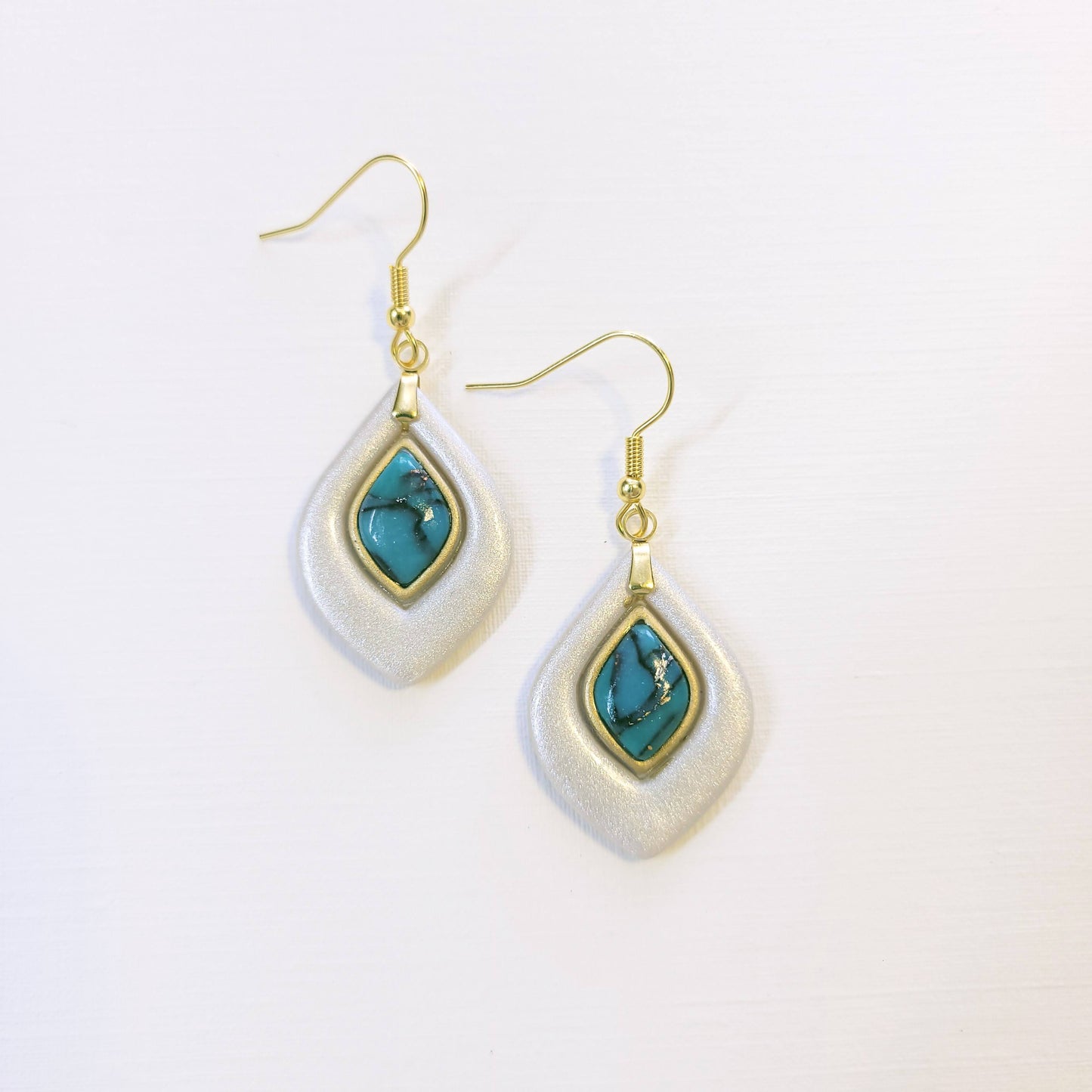 Turquoise Bordered Teardrop