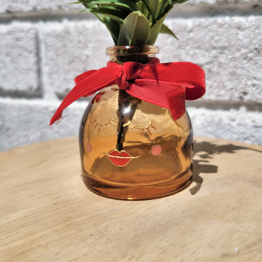 Red Lips Vase