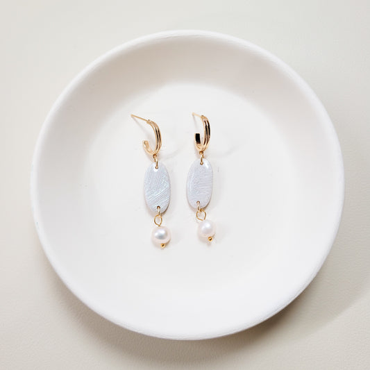 Textured Pearl Mini Oval