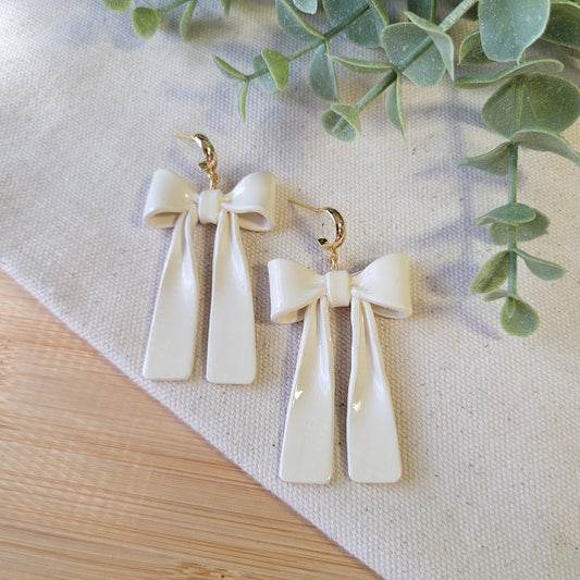 Cream Bow