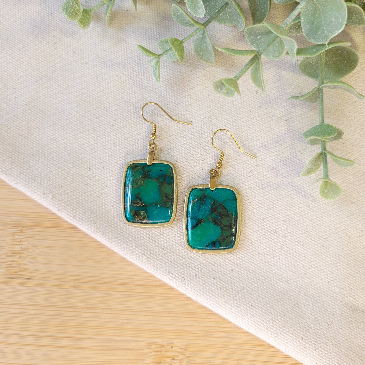 Teal Bordered Square