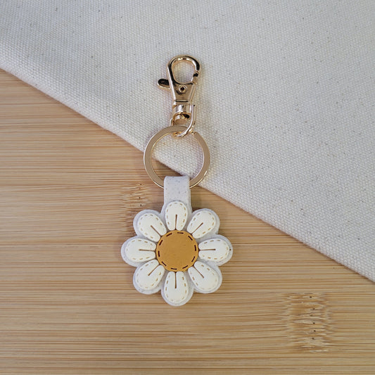Flower Keychain Daisy