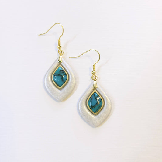 Turquoise Bordered Teardrop