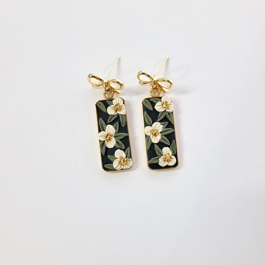Gold Floral Rectangle Frame