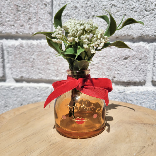 Red Lips Vase