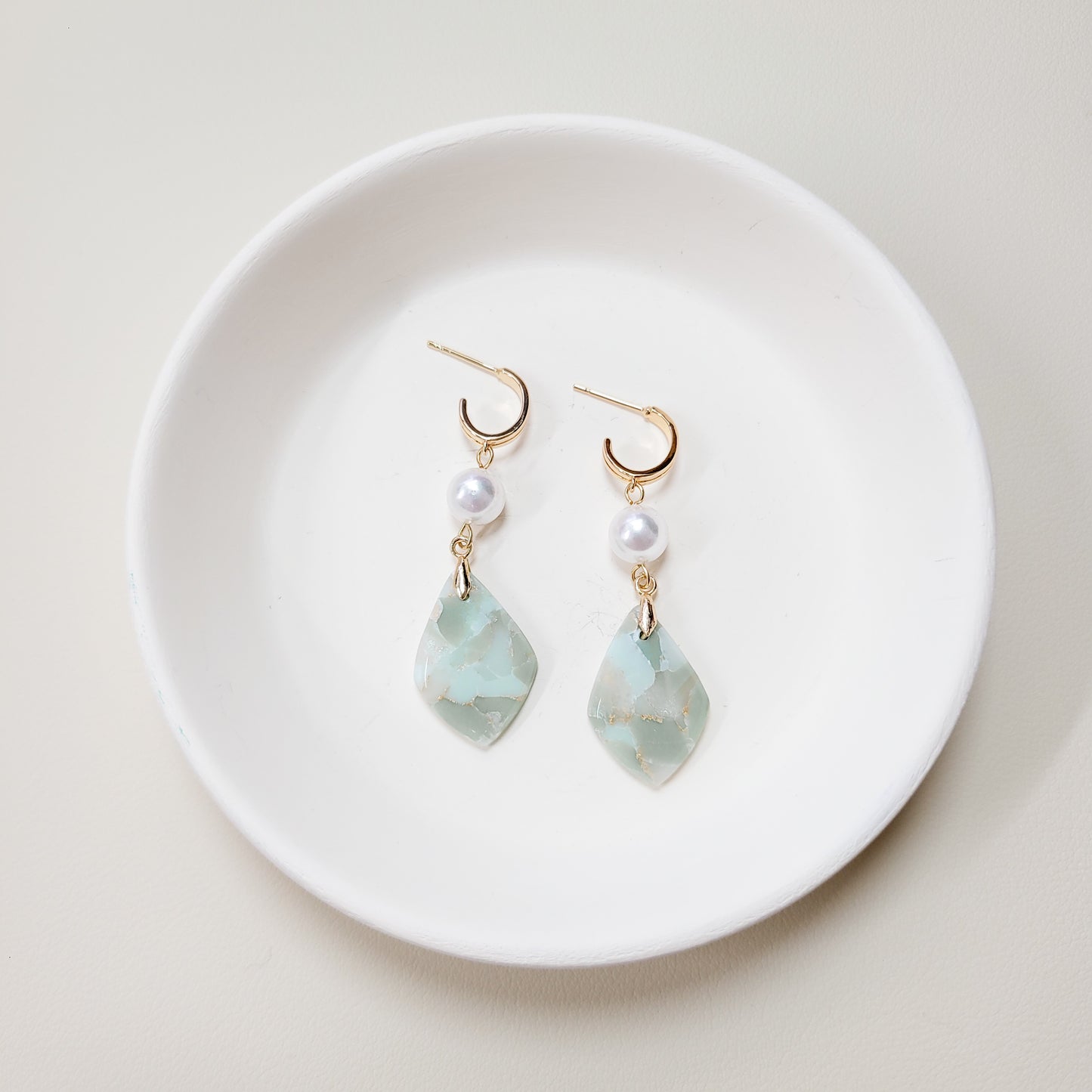 Sage Mini Teardrop/Pearl